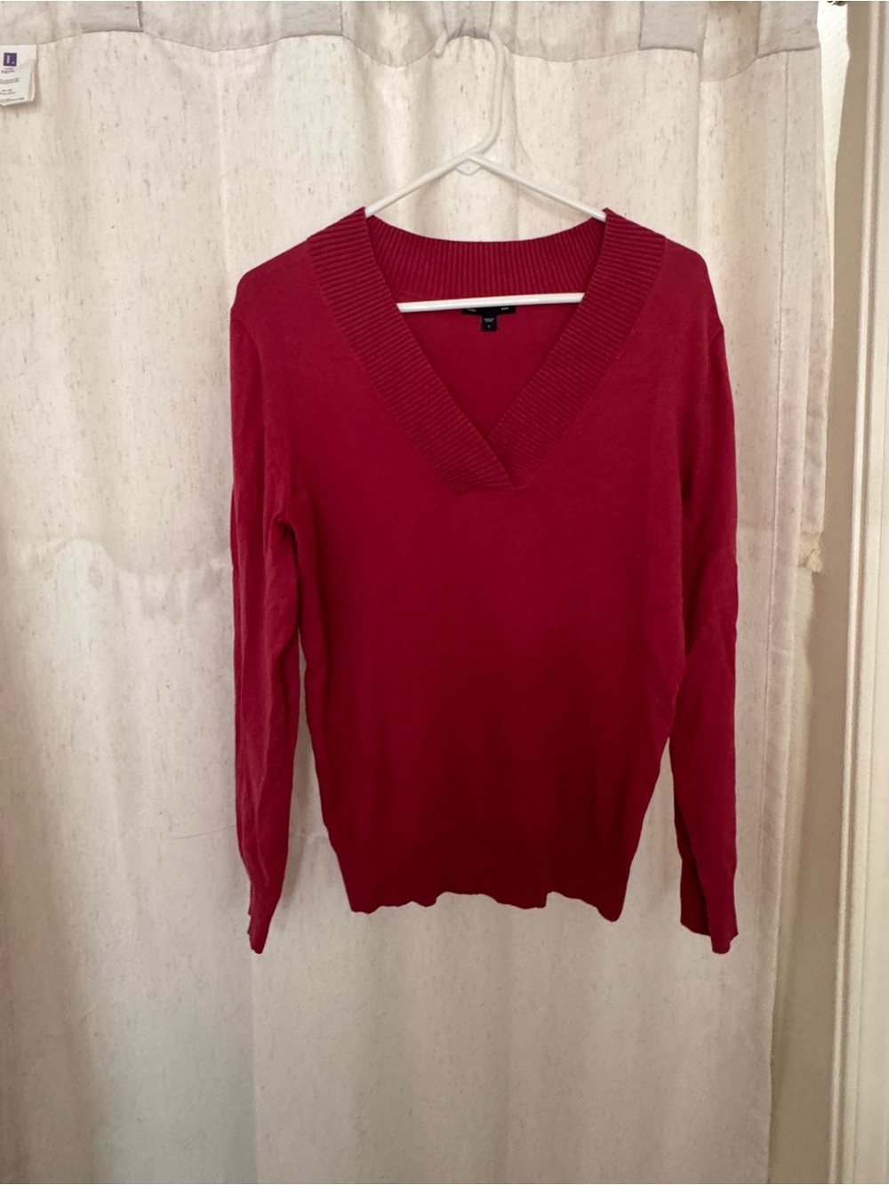 V-Neck Women’s Sweater - pink